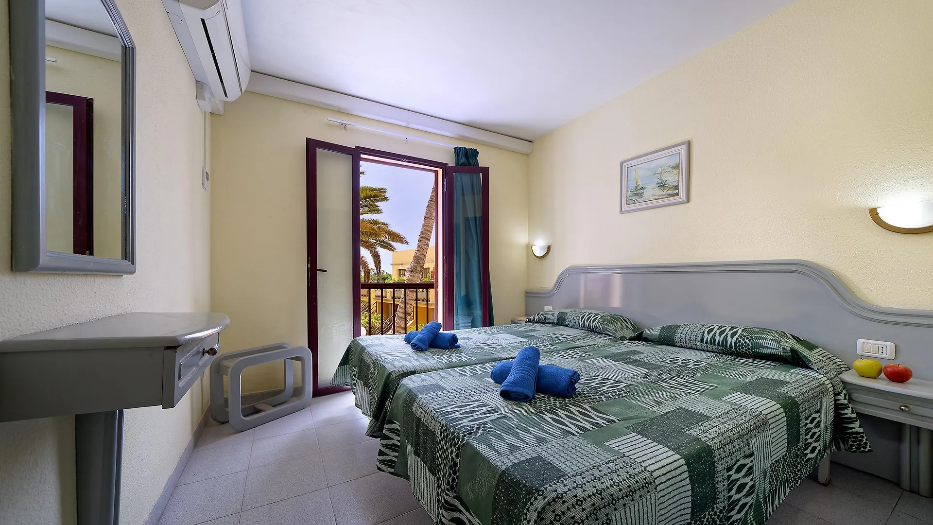 Bungalows Maspalomas Oasis Club 2*, Маспаломас